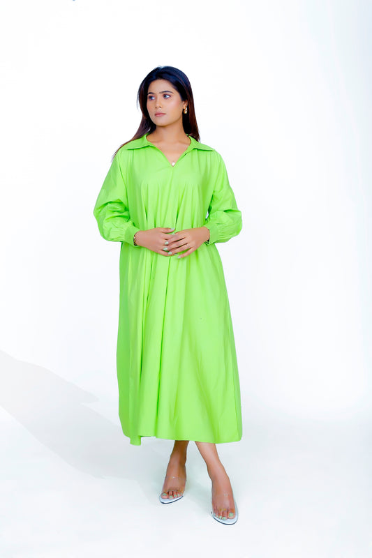 V-NECK BACK GATHER DRESS
